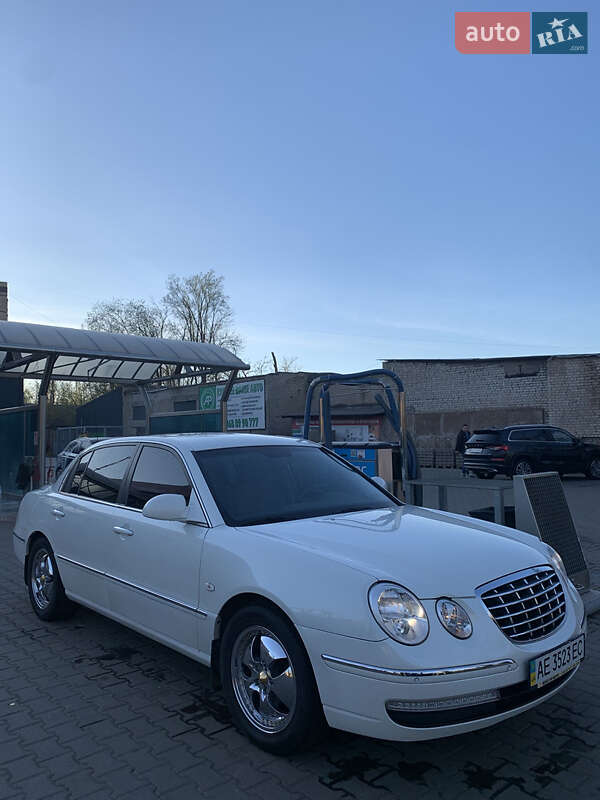 Седан Kia Opirus 2007 в Кривом Роге