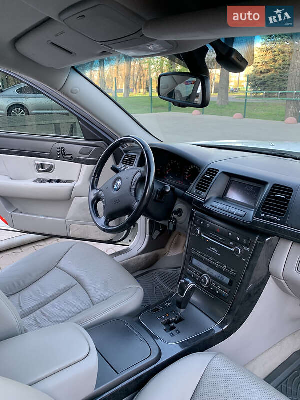 Седан Kia Opirus 2007 в Кривом Роге