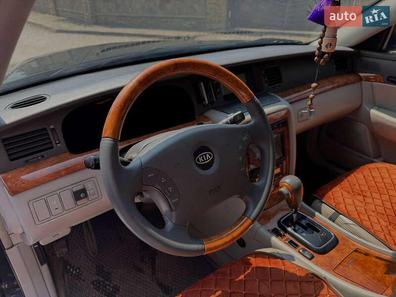 Седан Kia Opirus 2006 в Ивано-Франковске