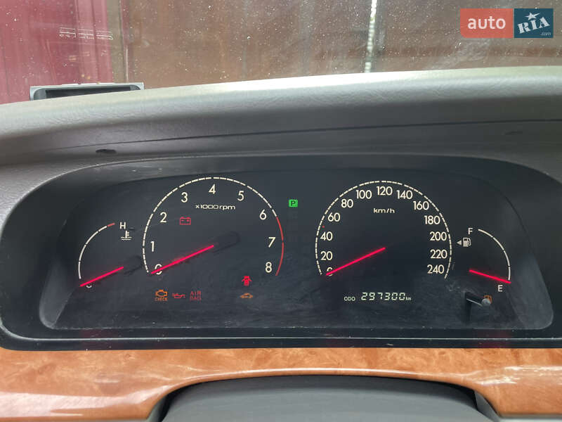 Седан Kia Opirus 2004 в Василькове