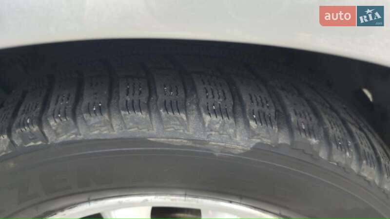 Седан Kia Opirus 2005 в Кривом Роге