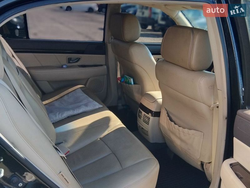 Седан Kia Opirus 2009 в Крюківщині