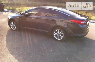 Седан Kia Optima 2011 в Киеве