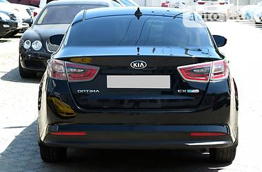 Седан Kia Optima 2015 в Одессе