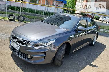 Седан Kia Optima 2015 в Харькове