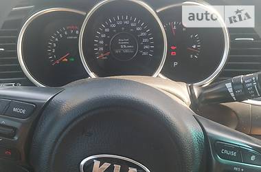 Седан Kia Optima 2014 в 