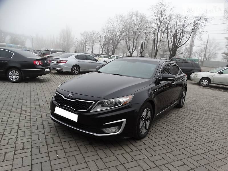 Седан Kia Optima 2011 в Днепре