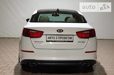 Седан Kia Optima 2015 в 