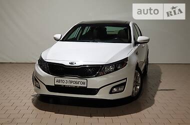 Седан Kia Optima 2015 в 