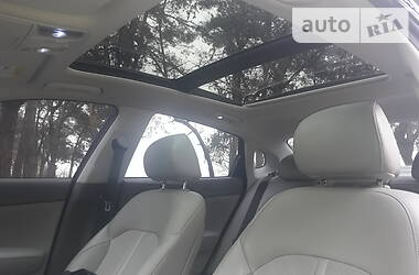 Седан Kia Optima 2016 в 