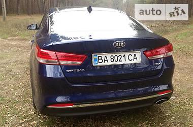 Седан Kia Optima 2016 в 