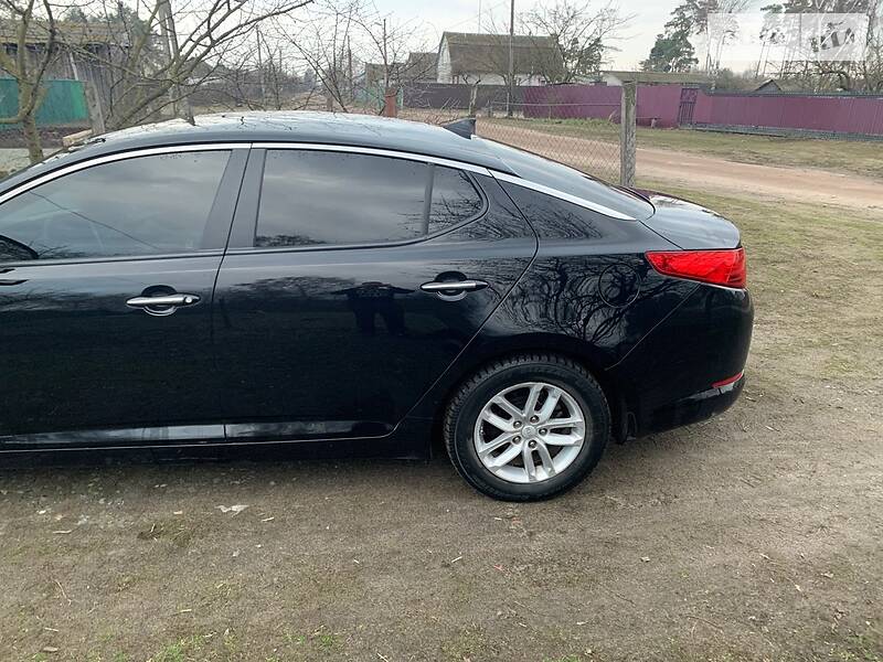 Седан Kia Optima 2013 в Харкові