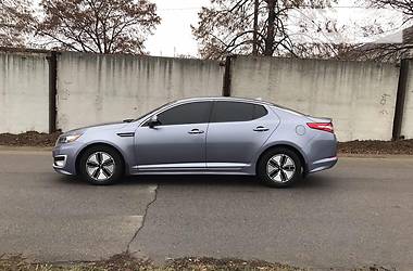 Седан Kia Optima 2011 в 