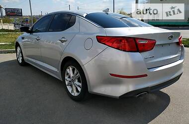 Седан Kia Optima 2014 в Киеве