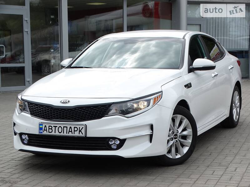 Седан Kia Optima 2017 в Дніпрі