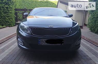 Седан Kia Optima 2014 в Львове