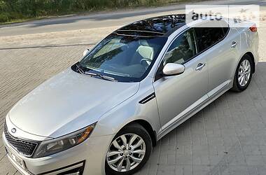 Седан Kia Optima 2013 в Киеве