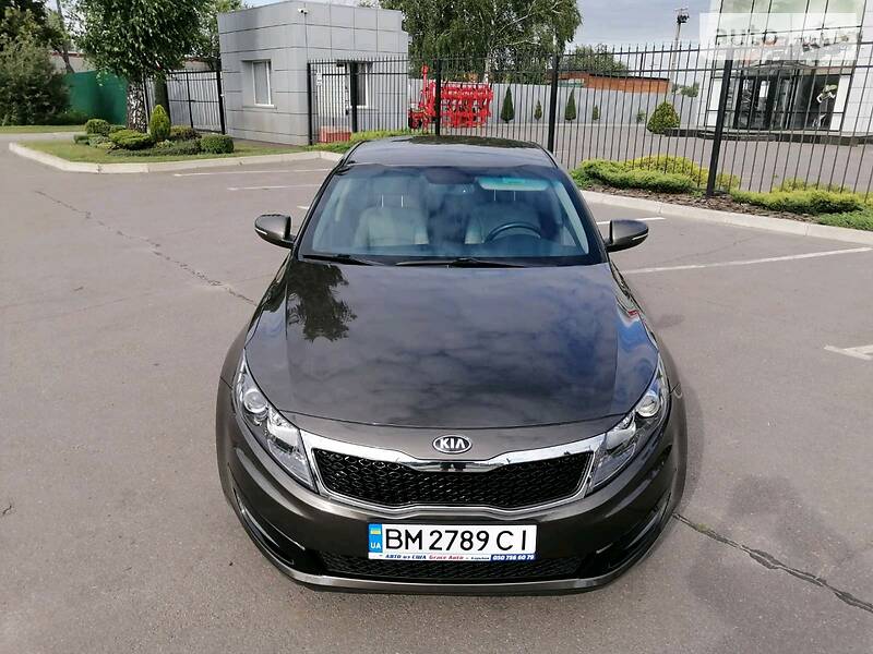 Седан Kia Optima 2013 в Сумах