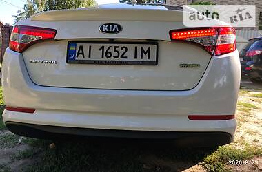 Седан Kia Optima 2013 в Киеве