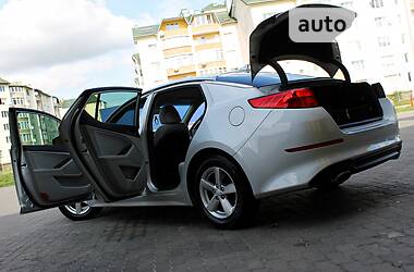 Седан Kia Optima 2014 в 
