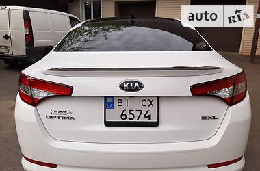 Седан Kia Optima 2012 в Киеве