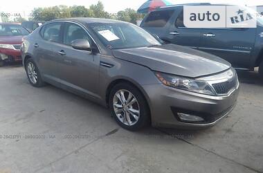 Седан Kia Optima 2012 в Виннице