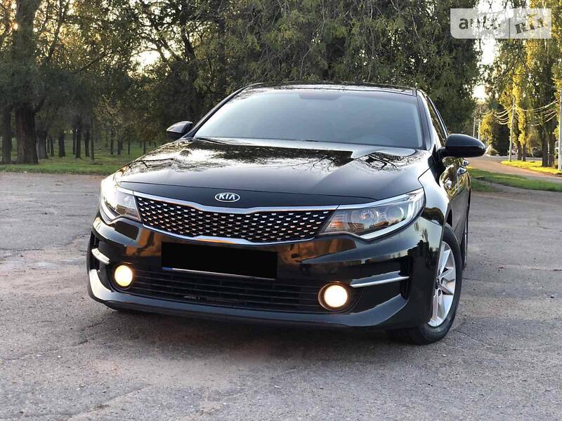 Седан Kia Optima 2016 в Измаиле