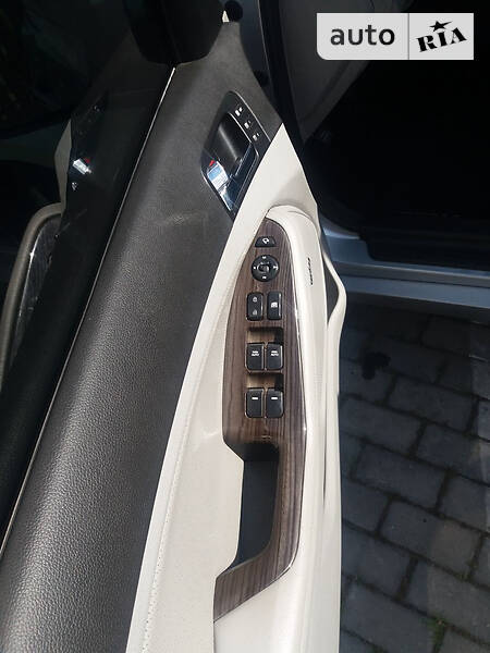 Седан Kia Optima 2013 в Луцьку