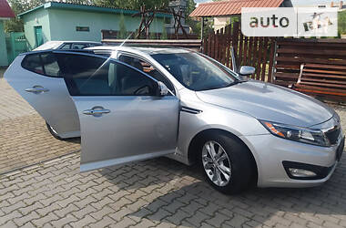 Седан Kia Optima 2013 в Луцке