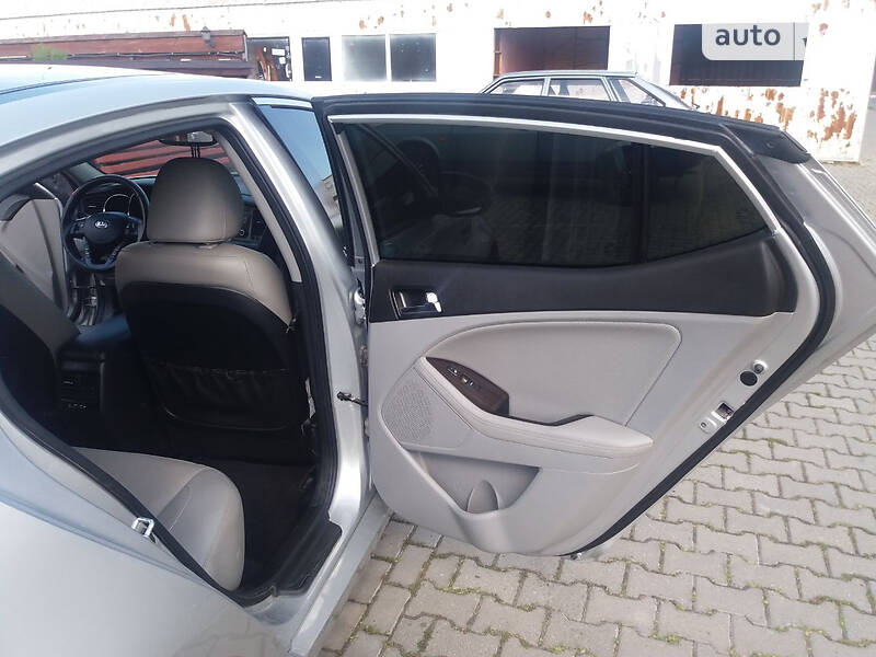 Седан Kia Optima 2013 в Луцьку