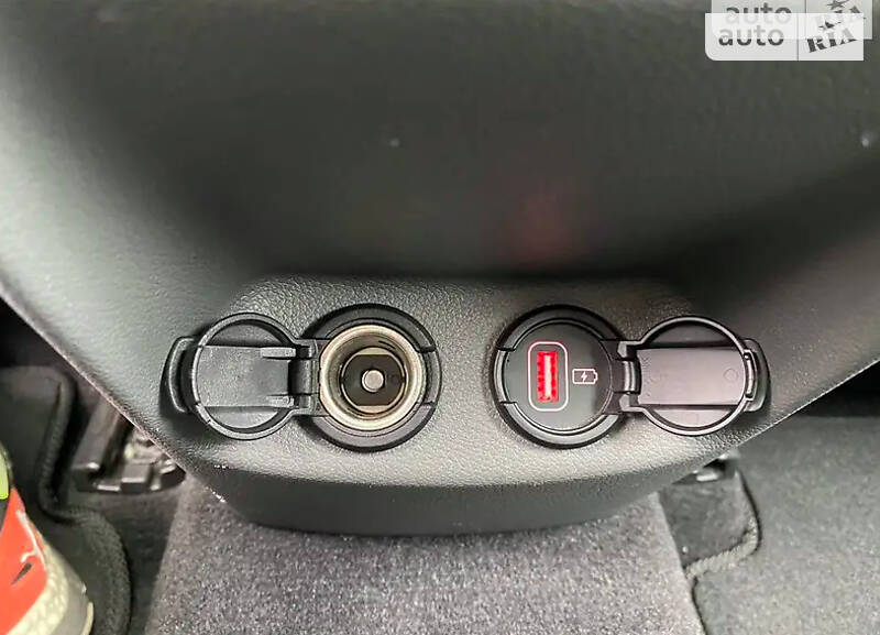 Седан Kia Optima 2016 в Киеве