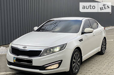 Седан Kia Optima 2013 в Харькове