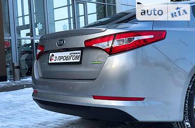 Седан Kia Optima 2012 в Киеве