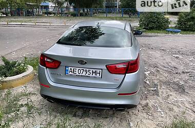 Седан Kia Optima 2015 в Днепре