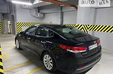 Седан Kia Optima 2016 в Одессе