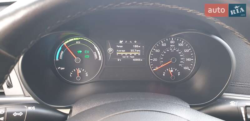 Седан Kia Optima 2016 в Івано-Франківську