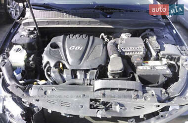 Седан Kia Optima 2013 в 
