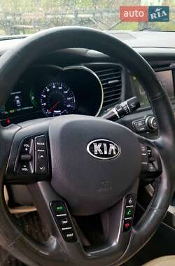 Седан Kia Optima 2013 в Киеве