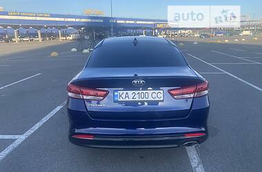 Седан Kia Optima 2016 в Киеве