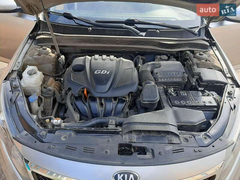 Седан Kia Optima 2013 в Яготині