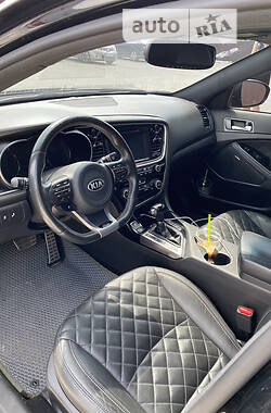 Седан Kia Optima 2015 в 