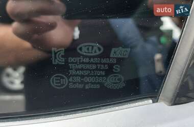 Седан Kia Optima 2014 в Киеве