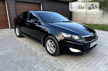 Седан Kia Optima 2012 в 