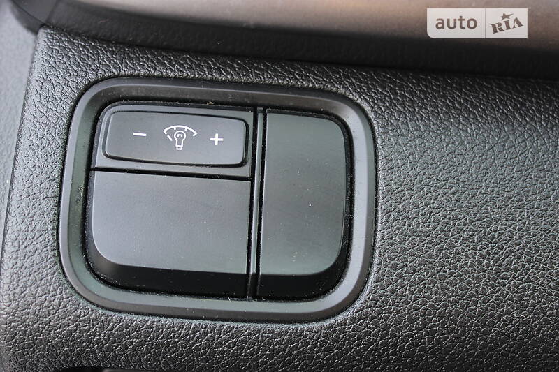 Седан Kia Optima 2017 в Дунаевцах