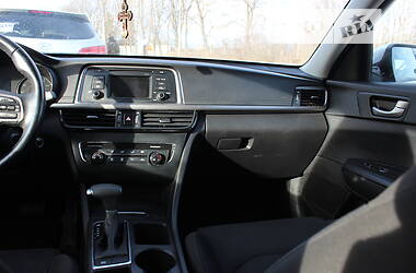 Седан Kia Optima 2017 в Хмельницком