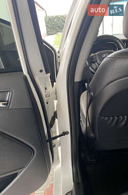 Седан Kia Optima 2012 в Дніпрі