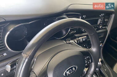 Седан Kia Optima 2012 в 