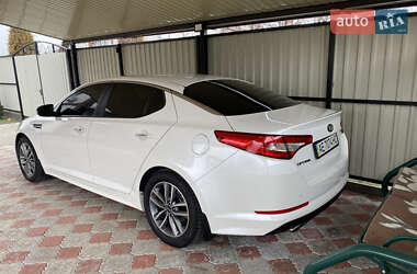 Седан Kia Optima 2012 в 