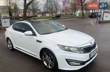 Седан Kia Optima 2013 в Киеве