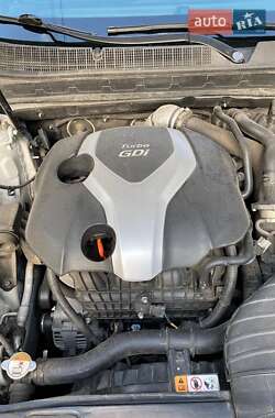 Седан Kia Optima 2012 в Киеве